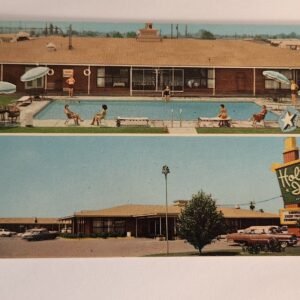 NOS HOLIDAY INN HOTEL Pool Courtyard Resort Vtg Automobile Postcard Unposted NEW - Image 1