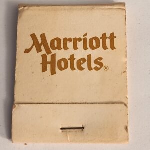 MARIOT HOTELS We Do It Right Vtg Book Collectible Matches Matchbook - Image 1